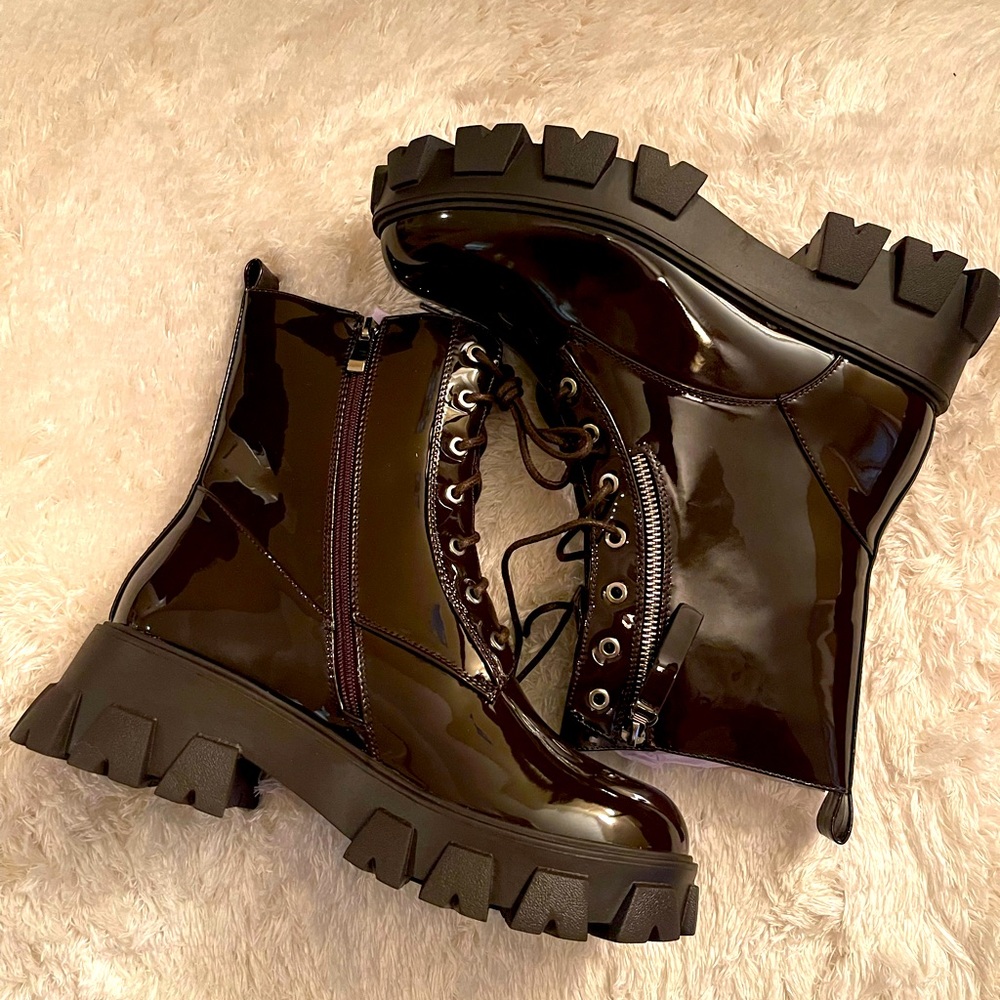 Deep chocolate combat boot